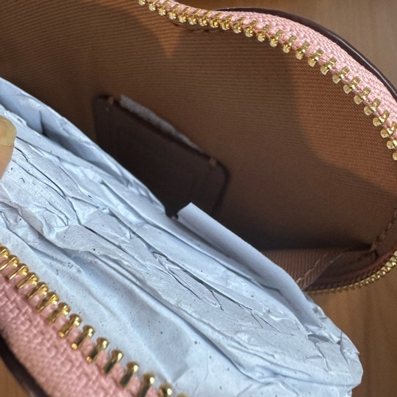 ❤️ Coach X Observed By Us Heart Coin Case In Signature Canvas - Picture 4 of 10